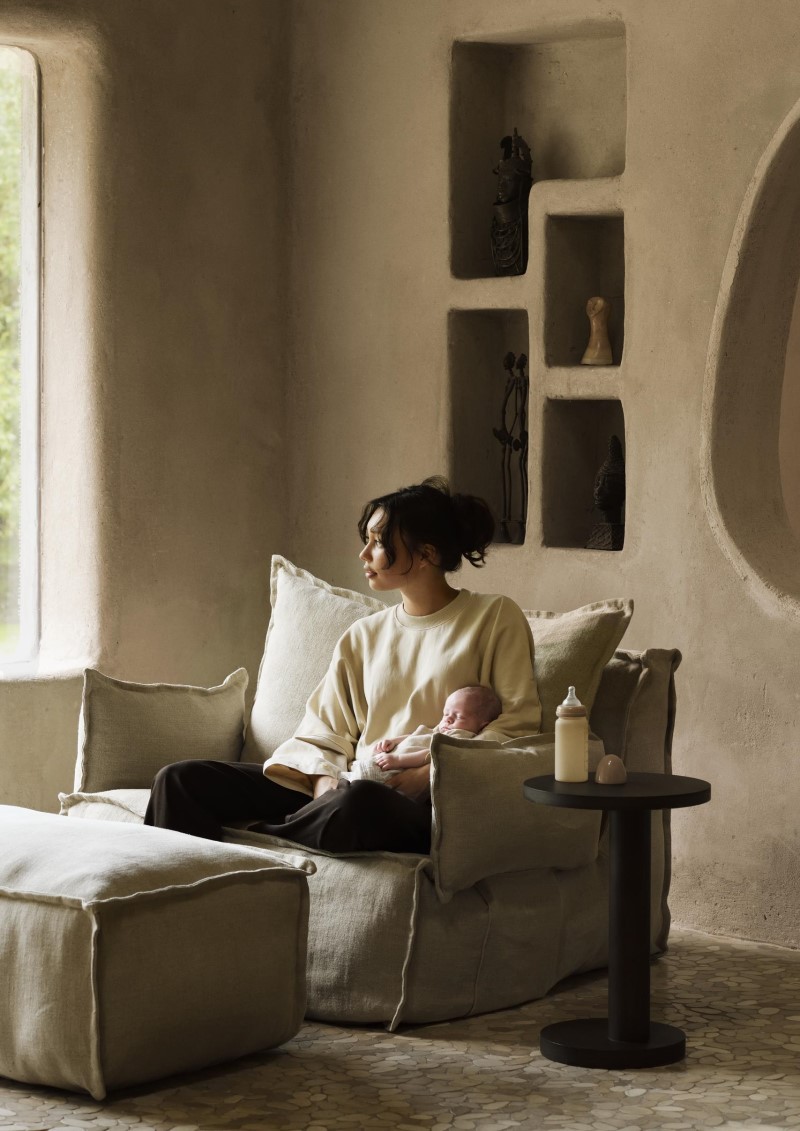 Lněné relaxační křeslo Quax s nadrozměrným polštářem a modulárním designem